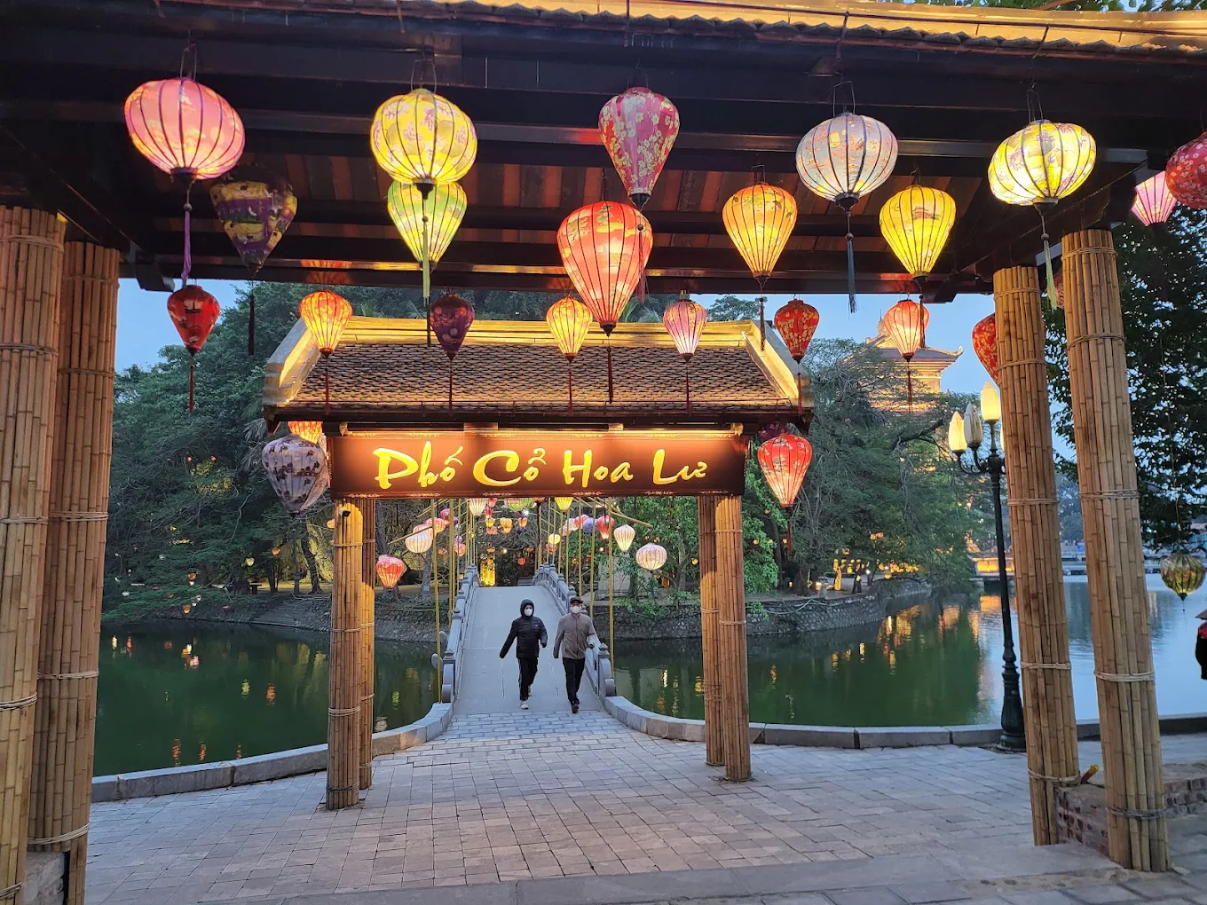 Tour Hà Nội - Bái Đính - Tràng An - Phố cổ Hoa Lư 1 ngày Tour Hà Nội - Bái Đính - Tràng An - Phố cổ Hoa Lư 1 ngày