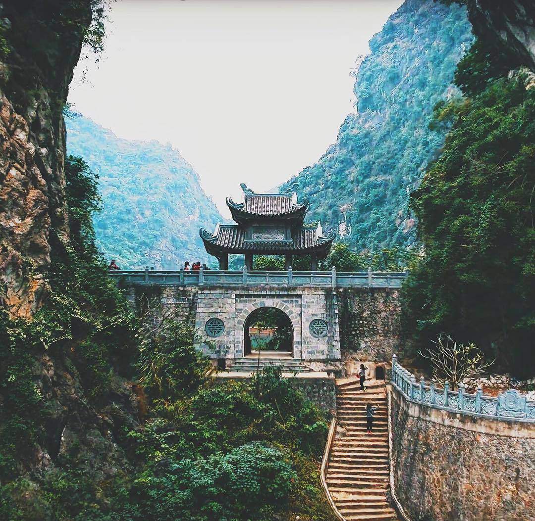 Chùa và động Am Tiên – Tuyệt Tịnh Cốc Ninh Bình