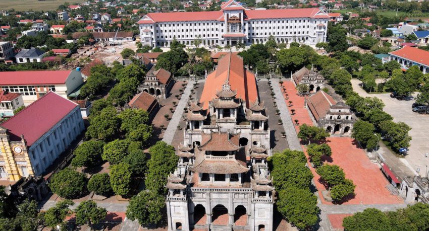 Nhà thờ đá Phát Diệm, Ninh Bình